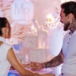 Rodrigo Gil e Maria Helena Paiva celebram chá de revelação do filho Bernardo em São Paulo